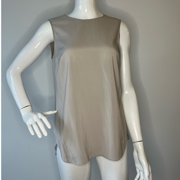 BRUNELLO CUCINELLI Layered Crewneck Sleeveless Blouse - Picture 2 of 9